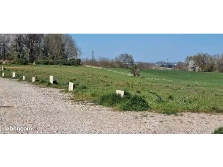 terrain 425 m² montanay