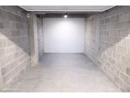 box fermé sécurisé – voiture / suv / motos – nice nord cessole