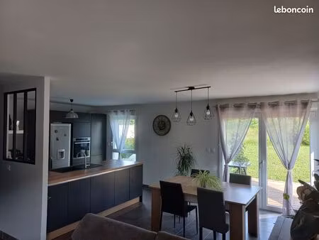 maison récente 4 pièces 90 m² – jardin 250 m² – plein sud – calme – échalas