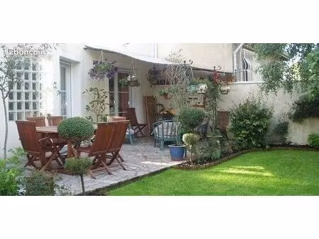 maison d'architecte jardin  terrasse  calme  limite paris xx°