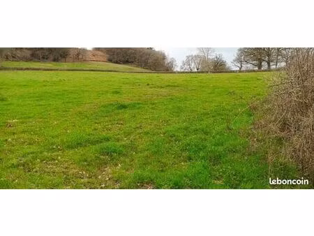 terrain agricole 80 340 m² treignat