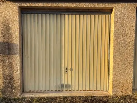 garage fermé les sieyes