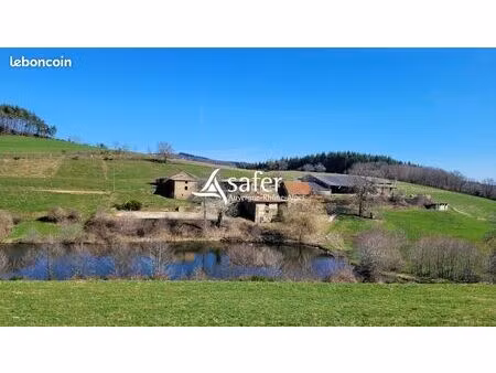 ferme 200 m² tarare