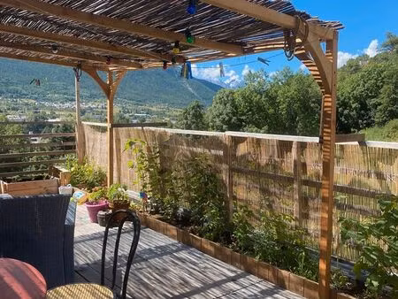 appartement t5 lumineux en duplex