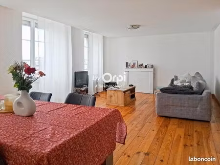 immeuble 2 pièces 229 m²