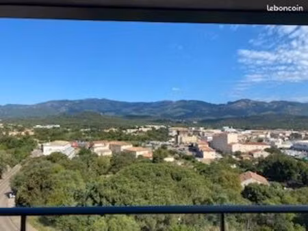 studio au pied de la ville de porto vecchio corse