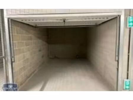 box garage parking 13007