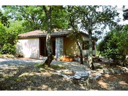 maison 110 m² avec terrain arboré 1300 m² – 2 chambres + bureau – proche ruoms