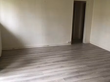 beau studio ensoleillé à vendre