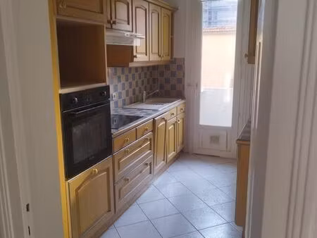 grand appartement 94 m2 4 pieces  terrasse  centre ville