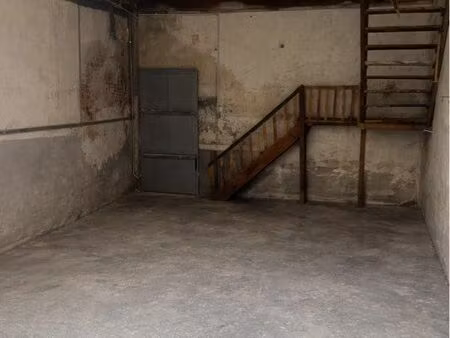 grand garage 28 m² + mezzanine – centre vichy