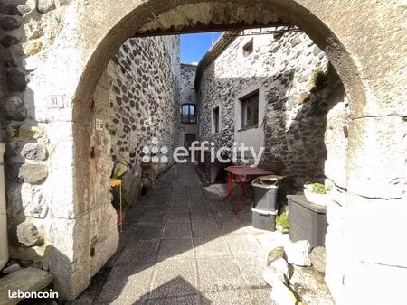 maison 9 pièces 176 m²