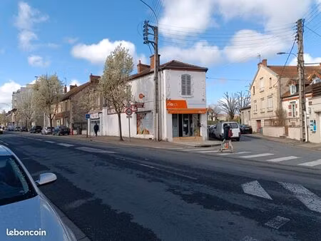 maison f4+f1+2 locaux commerciaux