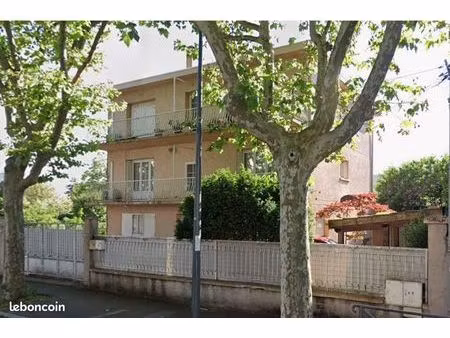 propriété avec 4 chambres  jardin et dépendances