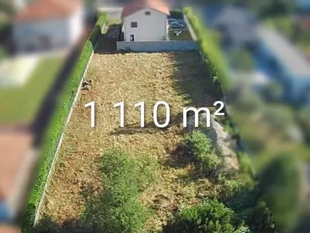 grand terrain 1110m2