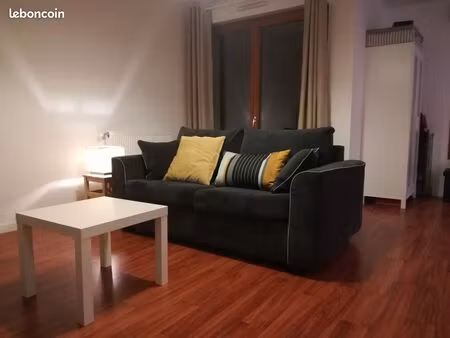 grand studio meublé de 36m2 à 10min de la défense