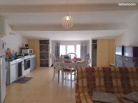 t2 meublé au centre de bourg-saint-andéol