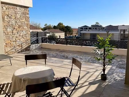 t3 traversant 70 m2 furiani