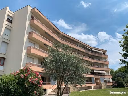 t3 traversant de 73m2 dans résidence de standing - le teil (07400) - 834 /mois (charges co