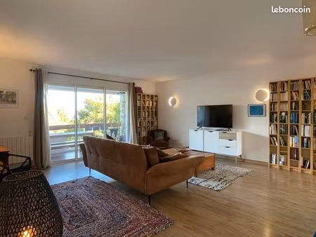 appartement 4 pièces rénové – 97 45 m² – balcon – parking – 5min à pied du centre ville