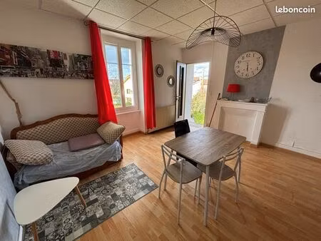 appartement t2 rea de chaussée avec jardinet