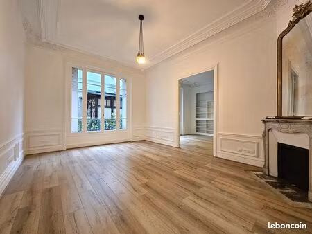 bureaux 95 m² paris