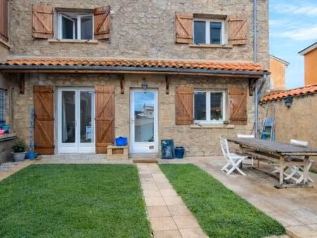maison de village 7 pièces 175 m²
