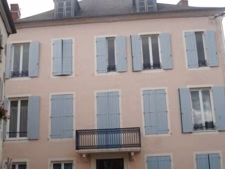 appartement 3 pièces 55 m²
