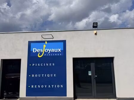 un local de 100m2 au stiletto 2a