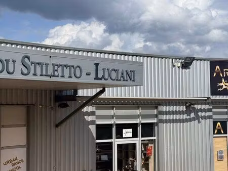 un local de 100m2 espace du stiletto luciani