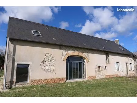 belle grange rénovée avec terrain et boxes pour chevaux