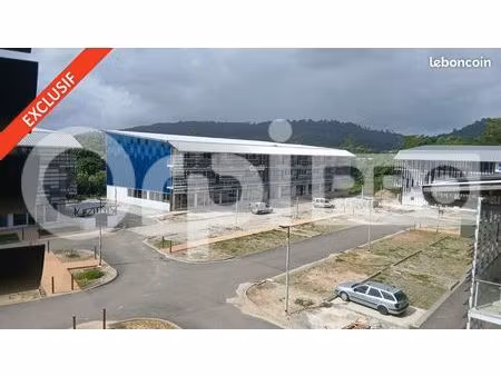 local commercial 422 m²