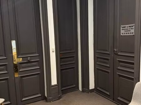 vente bureau 63m2 paris/ proche gare st lazare