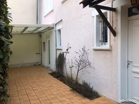 location maison 70 m² quartier aéroport à bourges