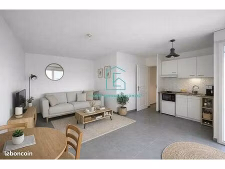 t2 avec terrasse et garage – centre de caluire