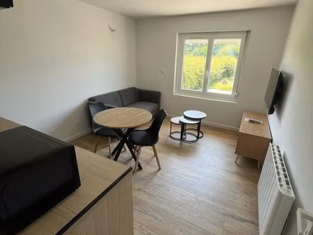 très beau t2 entièrement rénové