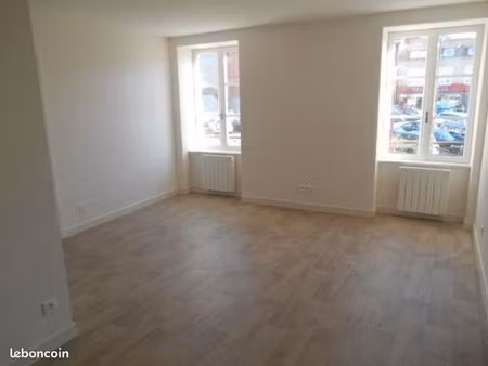 deux pièces lumineux au centre de cours la ville