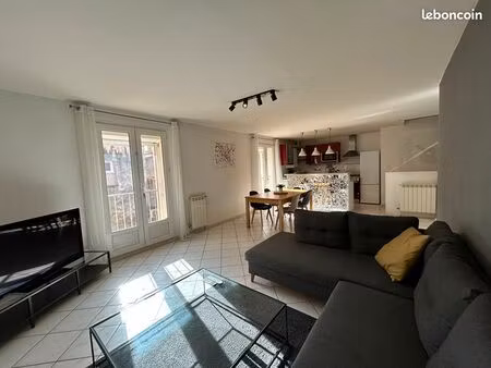 appartement 3 pièces 63 m²