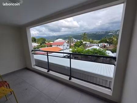 t2 meublé climatisé – résidence récente – varangue – parking – saint-paul