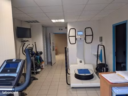 loue cabinet pour kinés/ orthophonistes/ psychomotriciennes/ dentistes