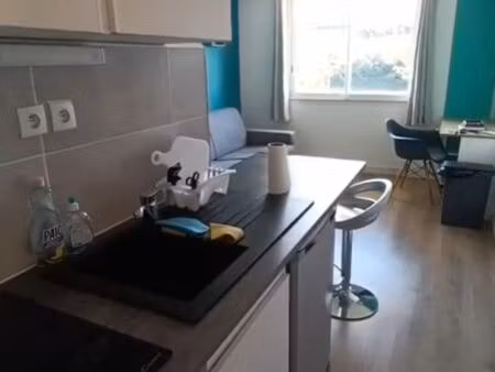 location studio meublé - central fac