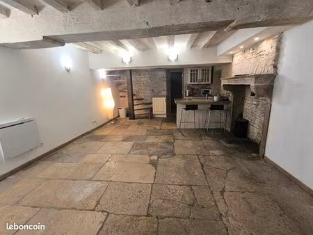 maison de village til-châtel