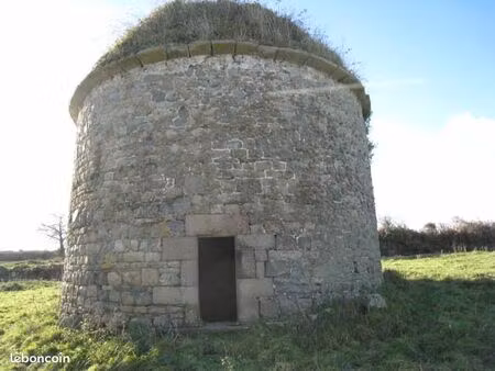 pigeonnier xvéme proche de la mer