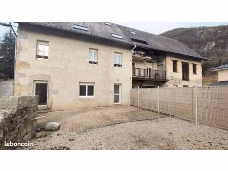 duplex 5 pièces 94 m²