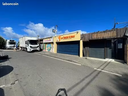 local commercial 150 m²