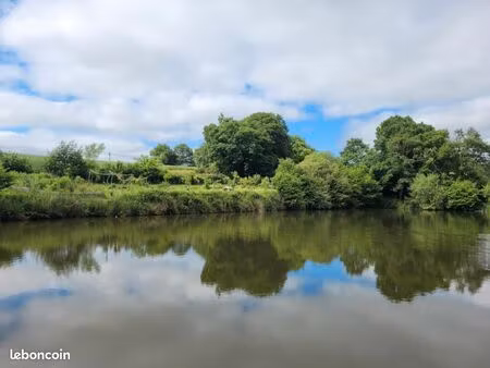 terrain 9500m2 avec étang