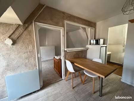 studio 1 pièce 22 m²
