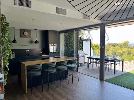 appartement 4chambres cœur de village