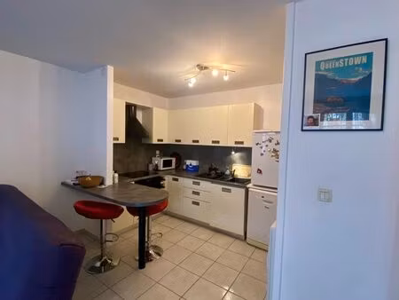 t2 avec balcon et place de parking