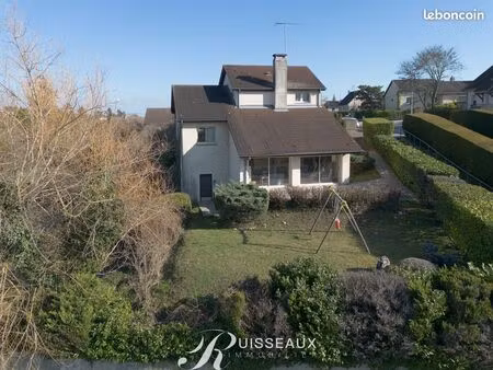 maison 6 pièces 147 m²